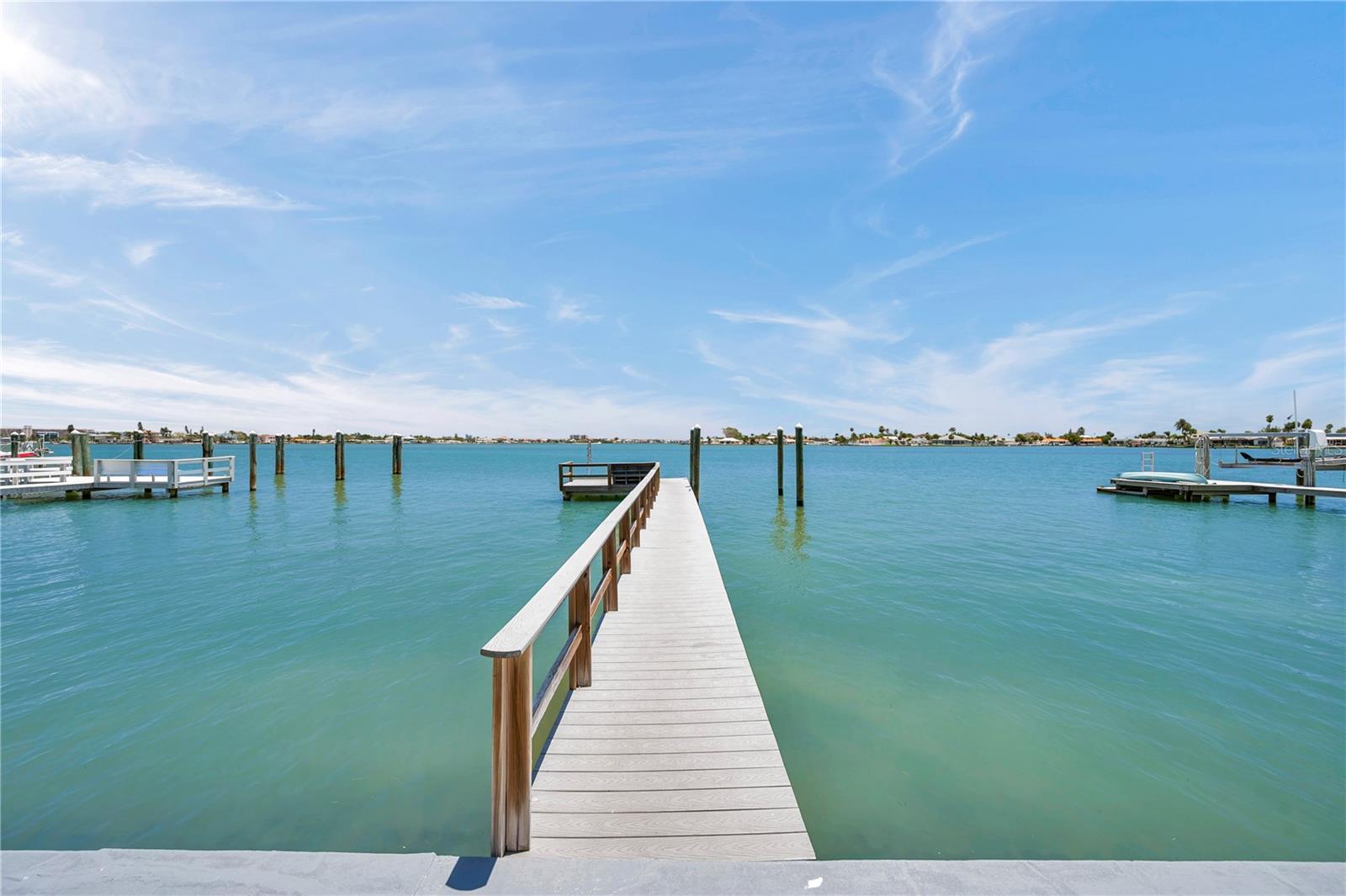 Image 8 of 62 For 7115 Bay Street