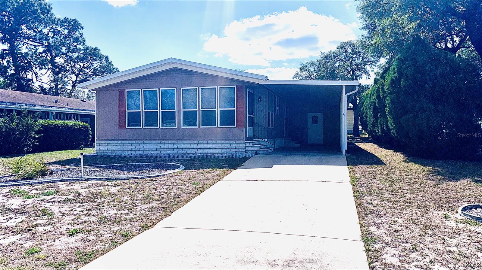 Image 4 of 5 For 8239 Ridge Dale Avenue