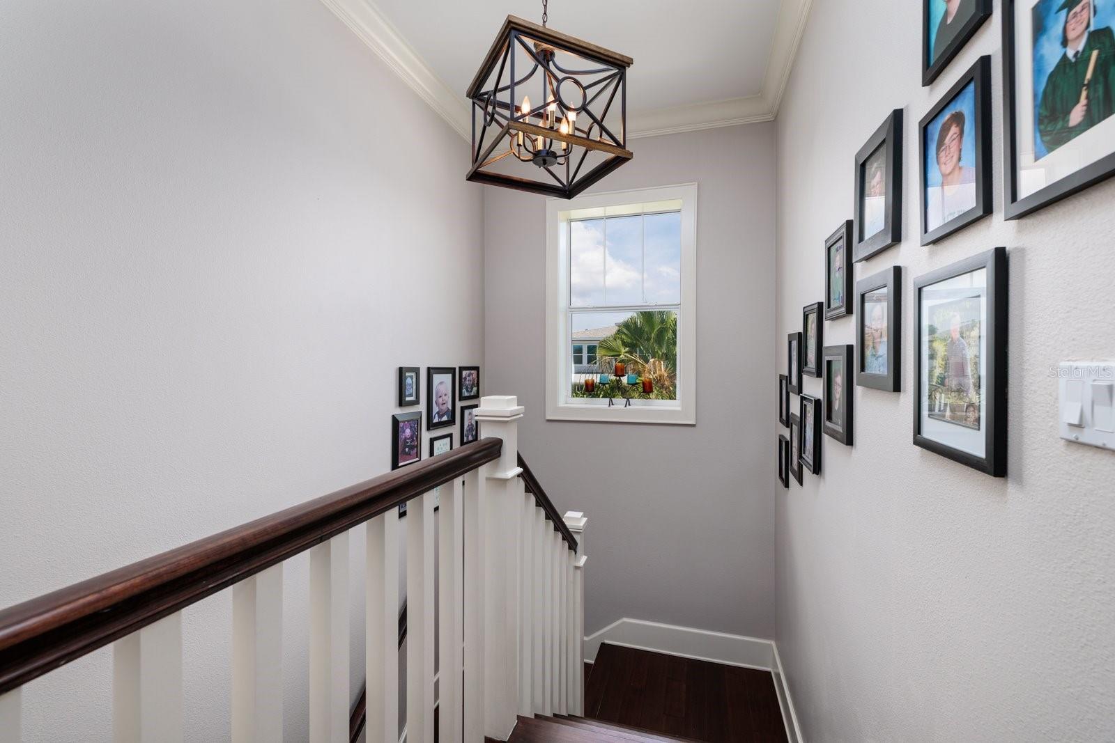 Image 23 of 81 For 852 Cordova Boulevard Ne