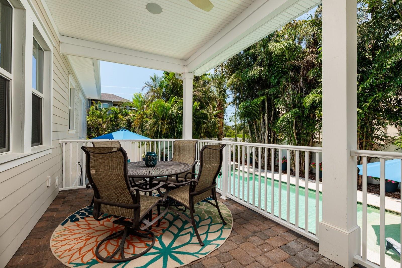 Image 39 of 81 For 852 Cordova Boulevard Ne