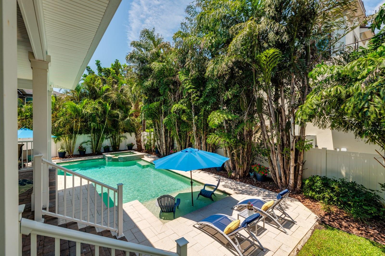 Image 42 of 81 For 852 Cordova Boulevard Ne