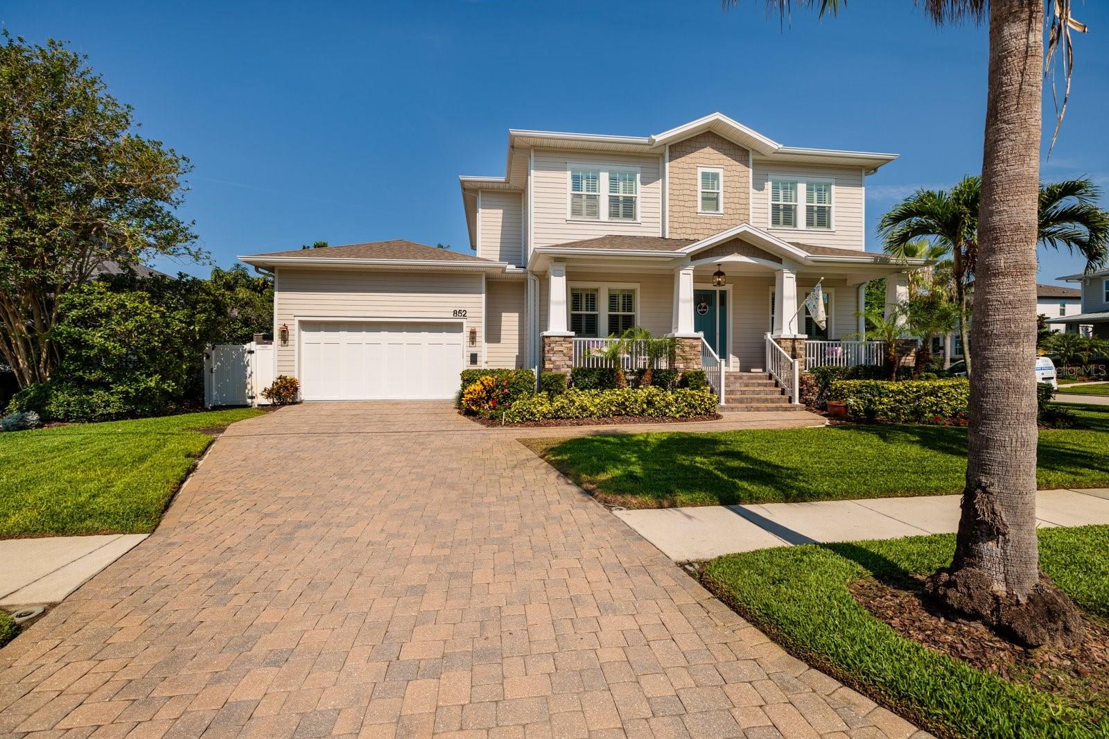 Image 54 of 81 For 852 Cordova Boulevard Ne