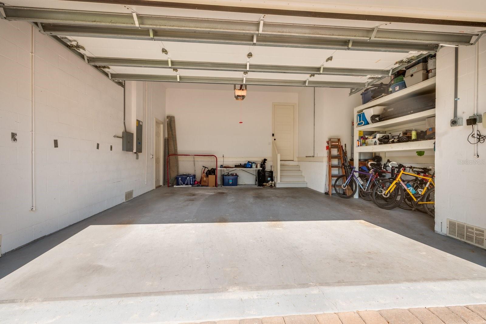 Image 60 of 81 For 852 Cordova Boulevard Ne