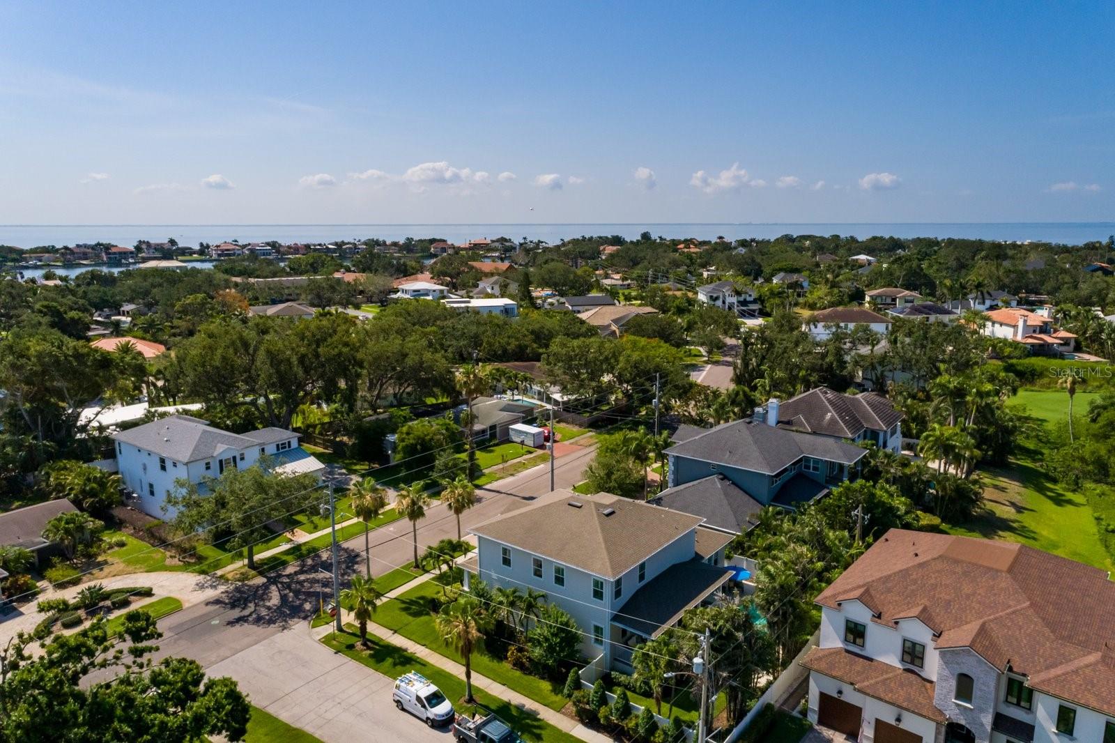 Image 70 of 81 For 852 Cordova Boulevard Ne