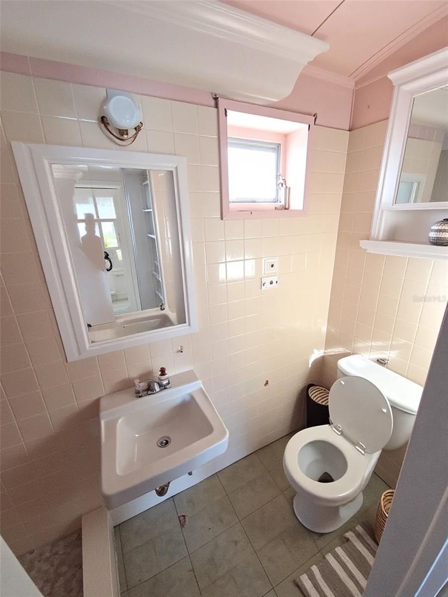 Image 8 of 19 For 3513 Westchester Drive