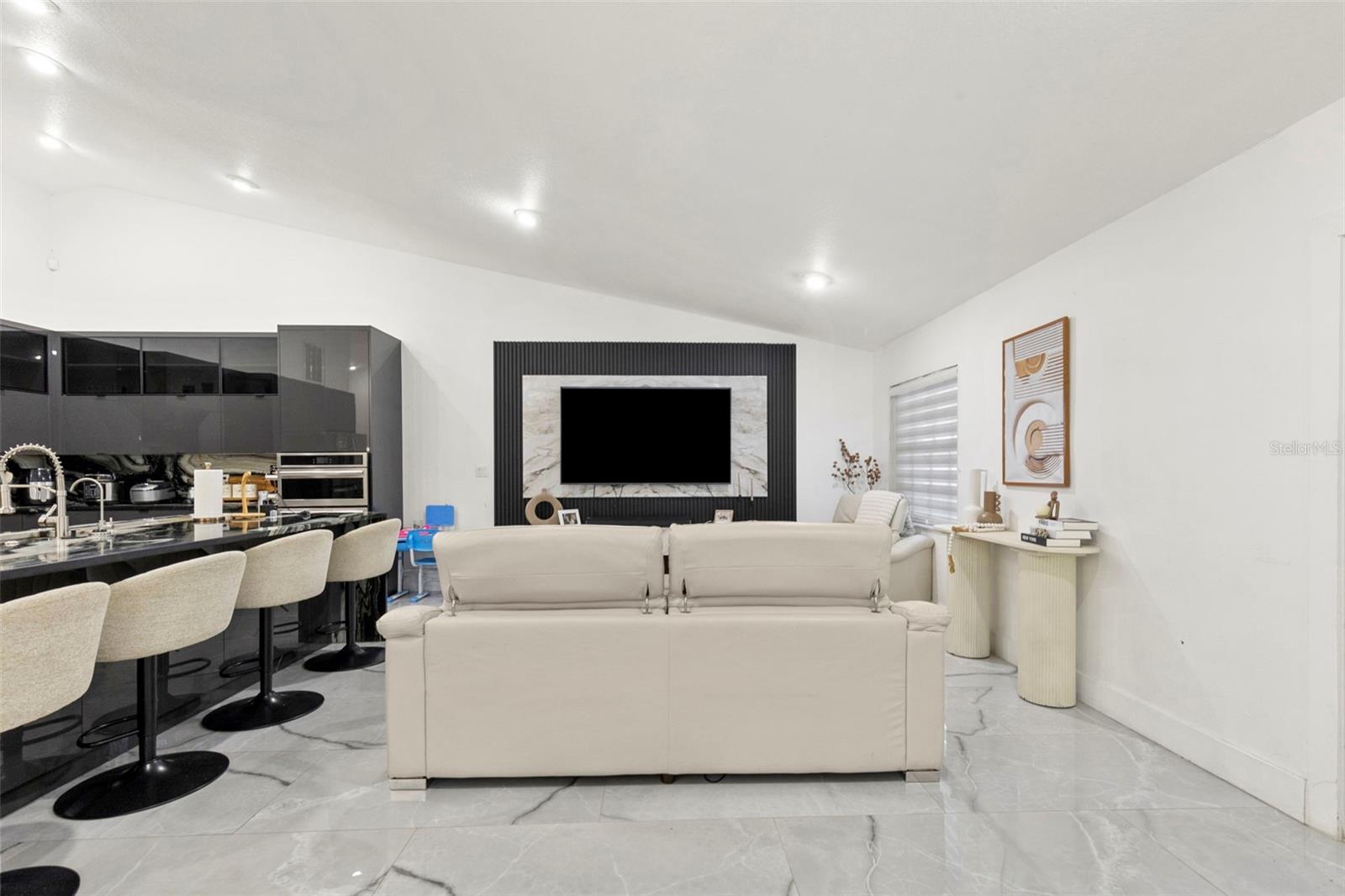 Image 17 of 71 For 8019 Gomez Avenue