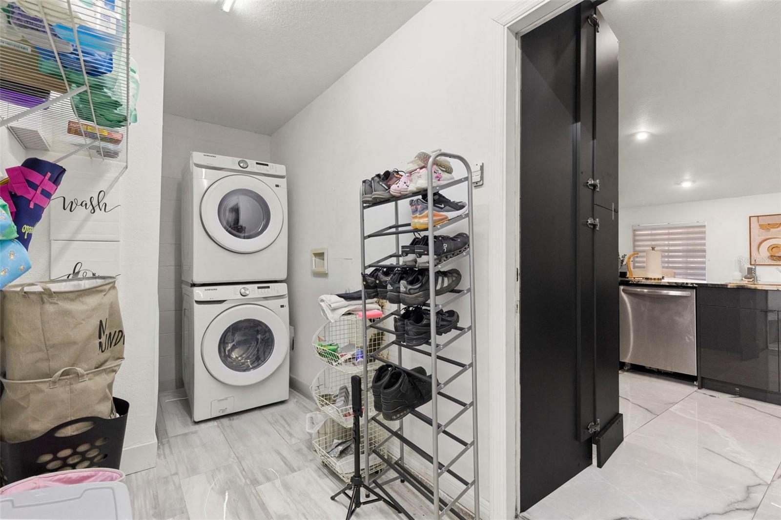 Image 20 of 71 For 8019 Gomez Avenue