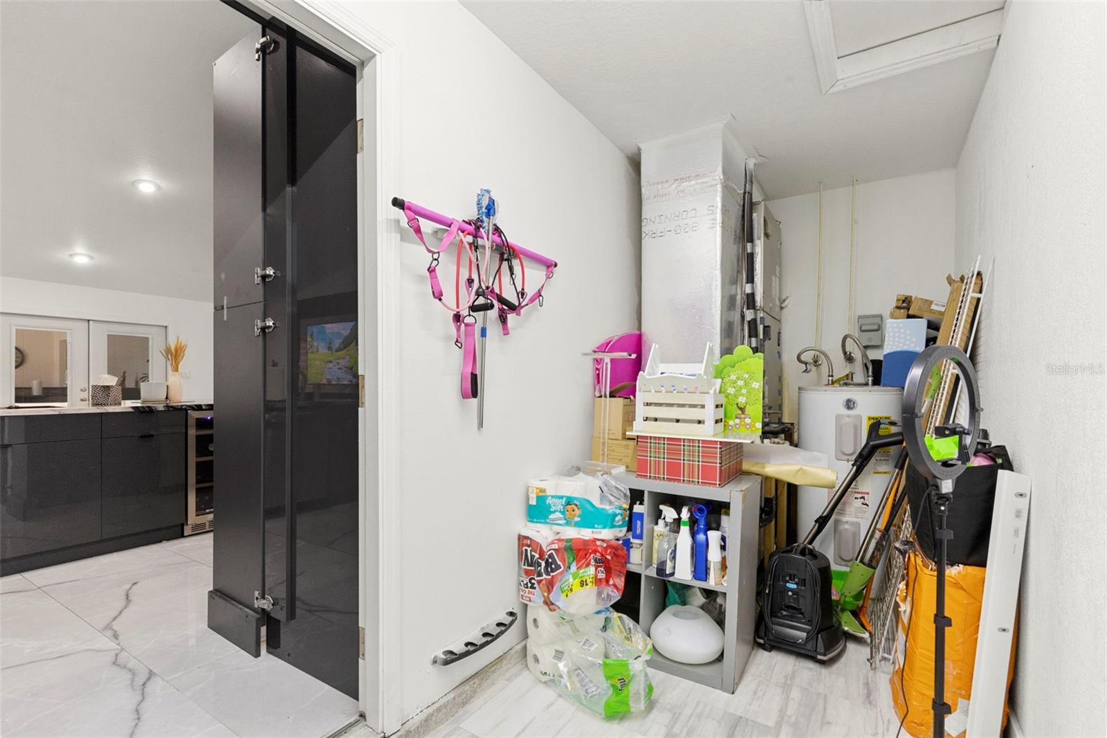 Image 21 of 71 For 8019 Gomez Avenue