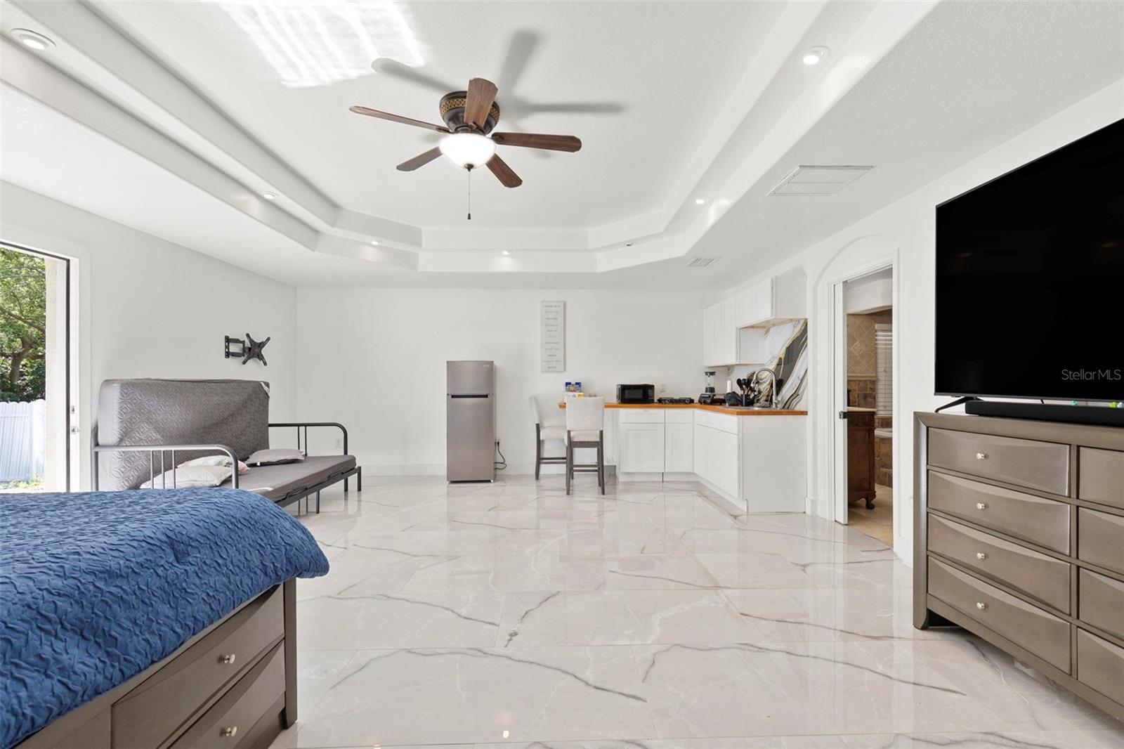 Image 29 of 71 For 8019 Gomez Avenue