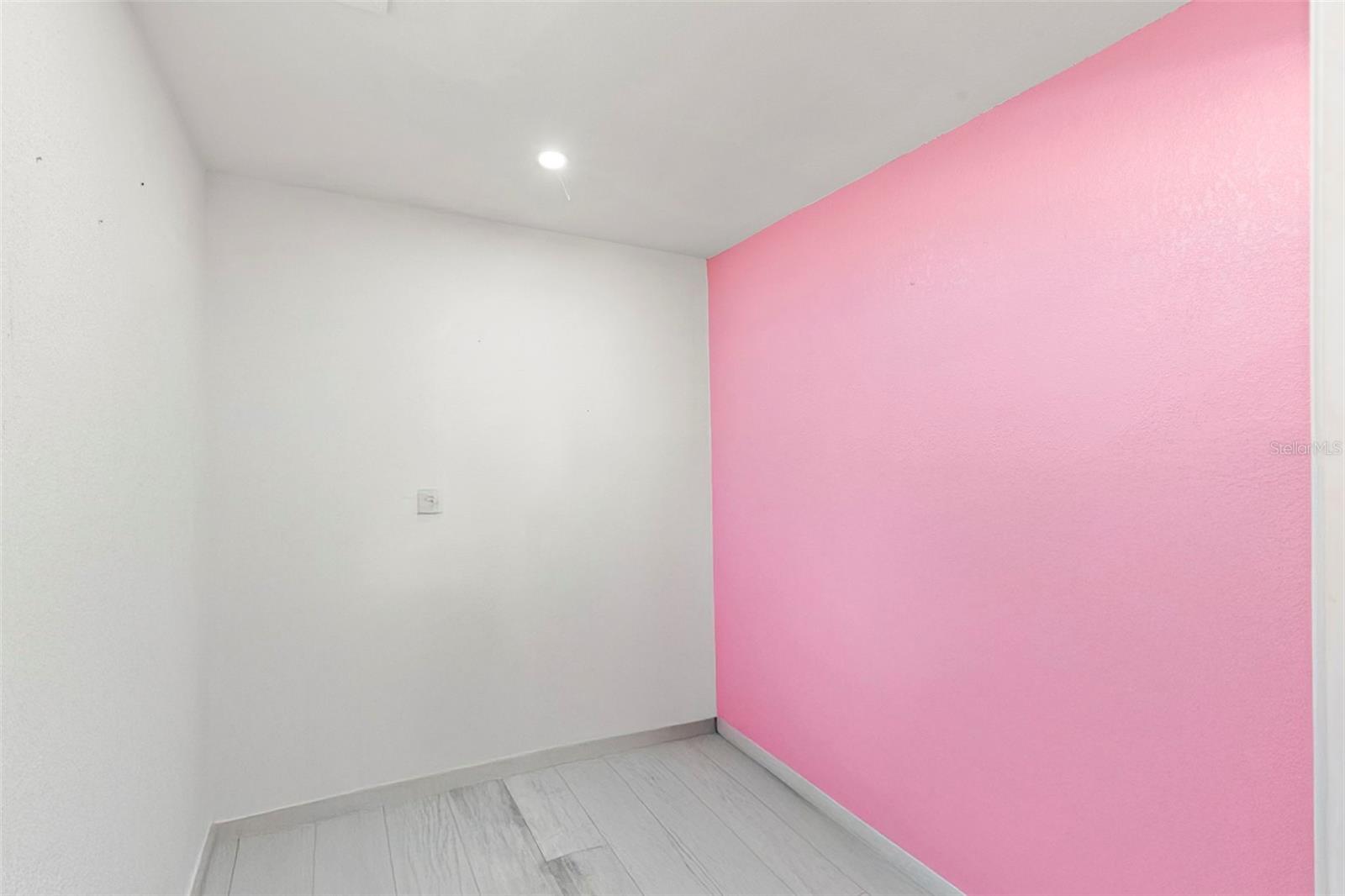 Image 46 of 71 For 8019 Gomez Avenue