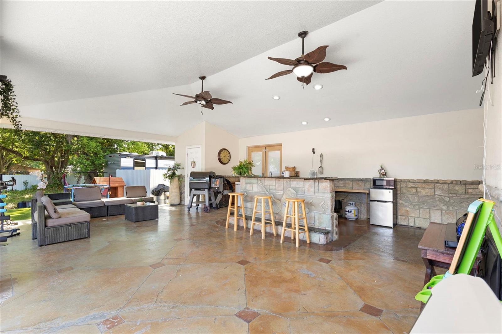 Image 47 of 71 For 8019 Gomez Avenue