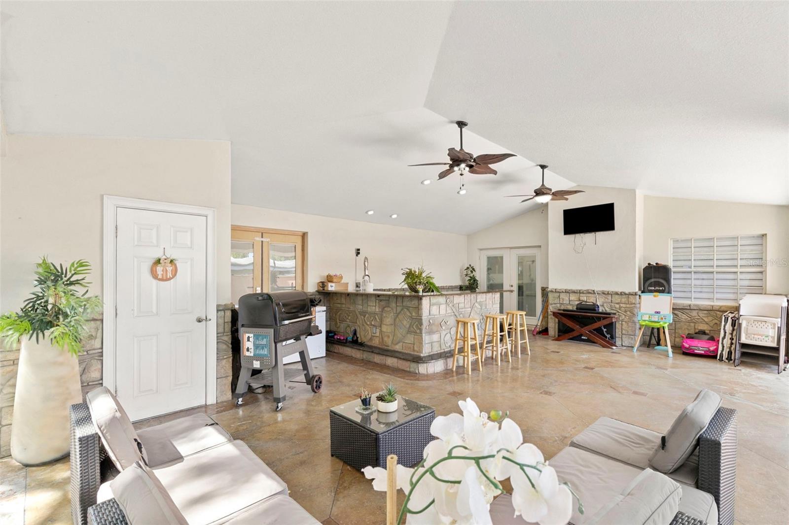 Image 52 of 71 For 8019 Gomez Avenue