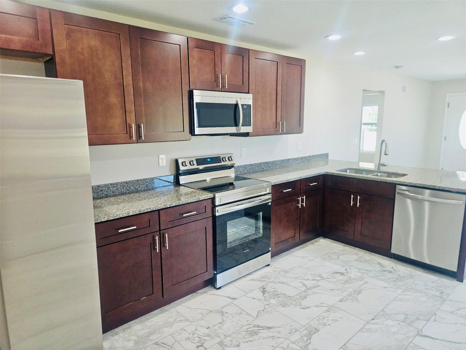 Image 9 of 18 For 334 Mountain Drive