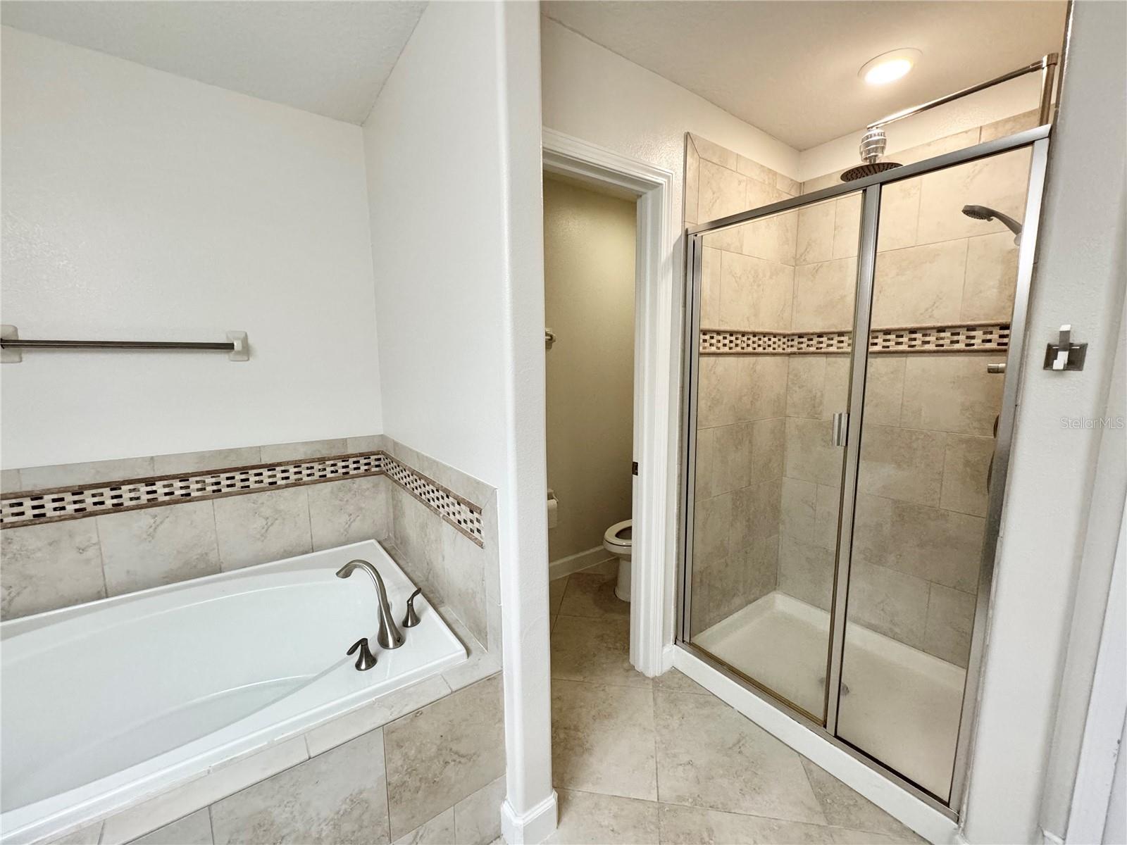 Image 32 of 49 For 11523 Peru Springs Place