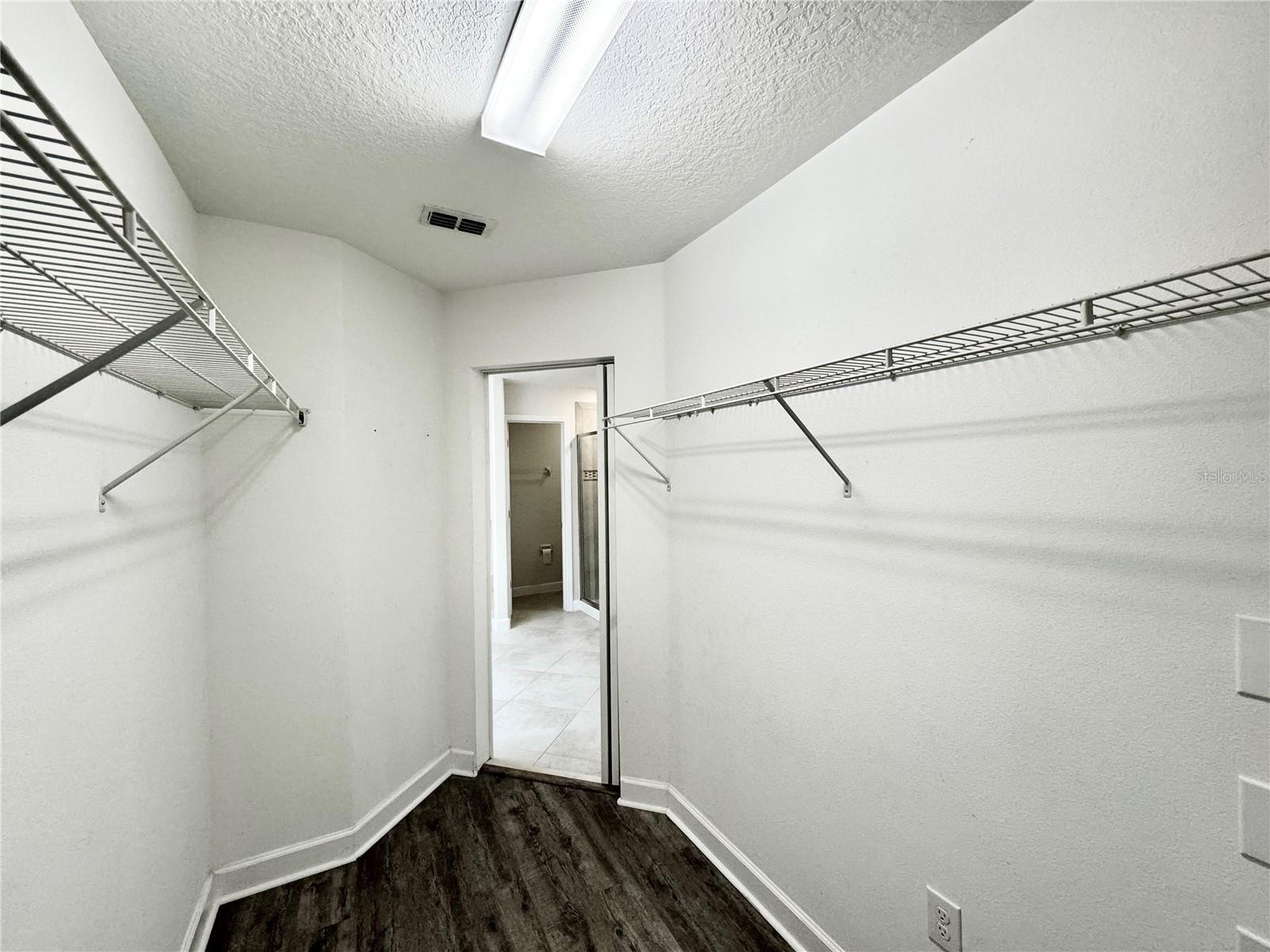 Image 34 of 49 For 11523 Peru Springs Place