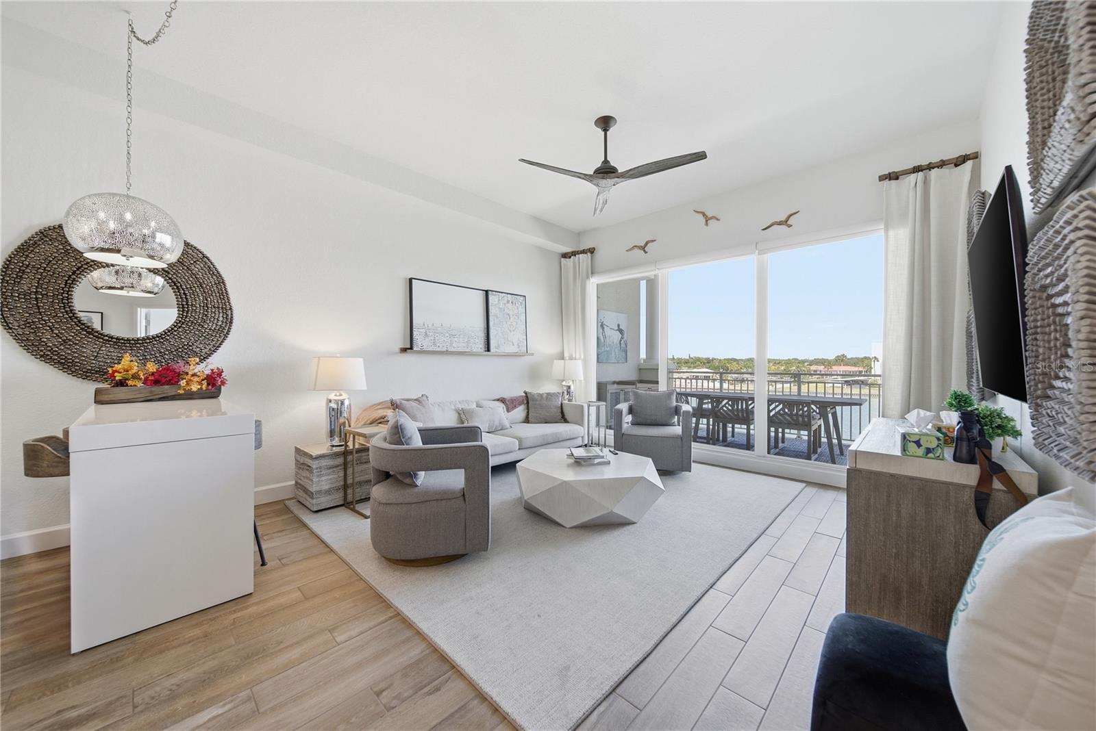 Image 15 of 39 For 20001 Gulf Boulevard 405