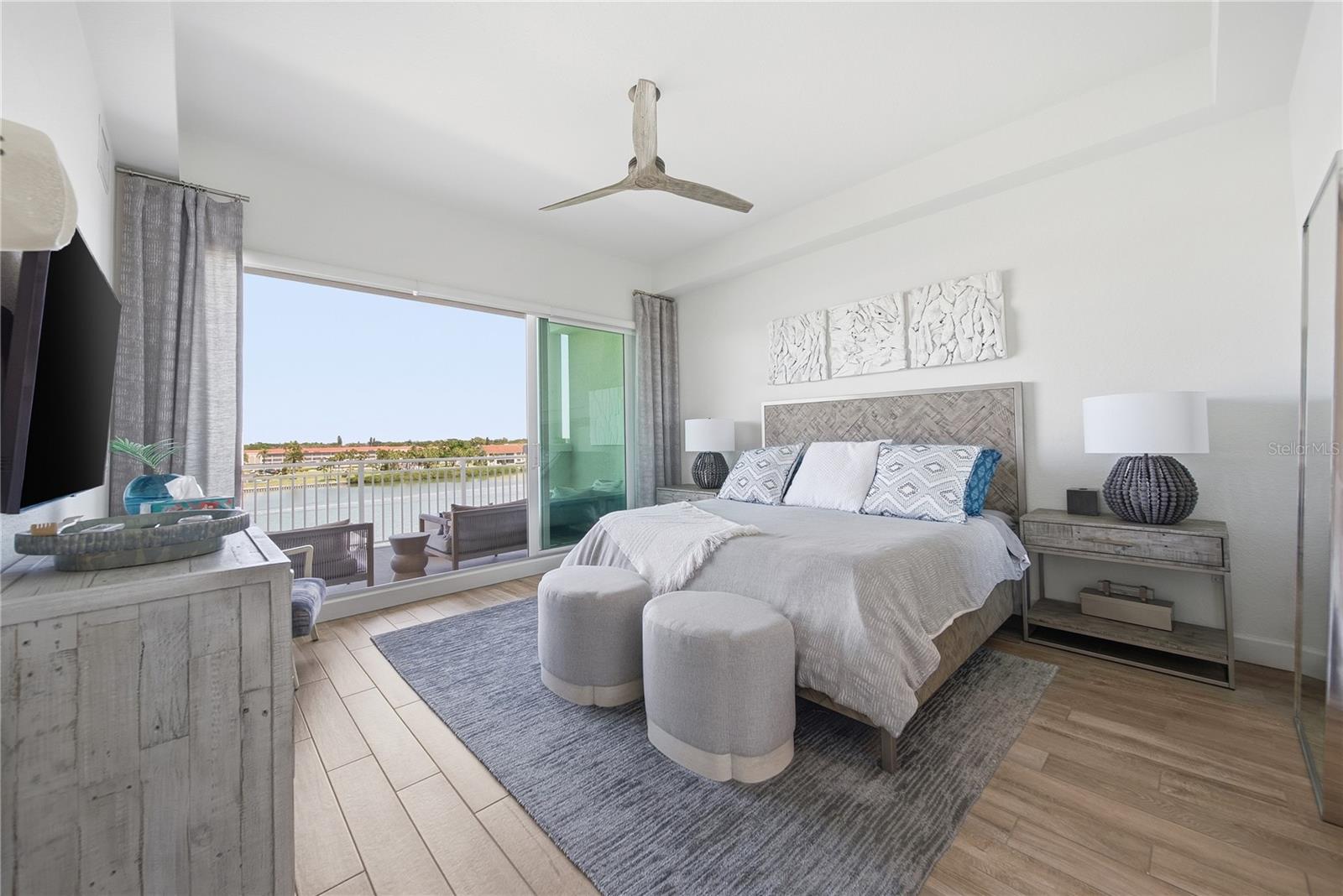 Image 23 of 39 For 20001 Gulf Boulevard 405