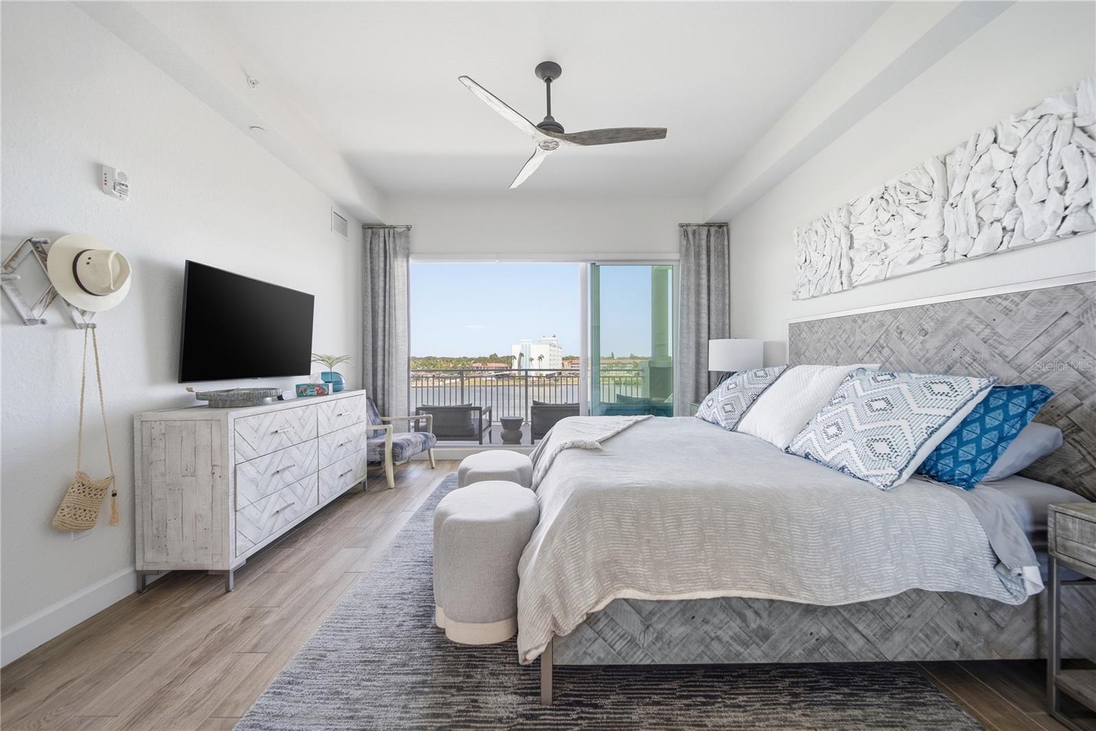 Image 24 of 39 For 20001 Gulf Boulevard 405