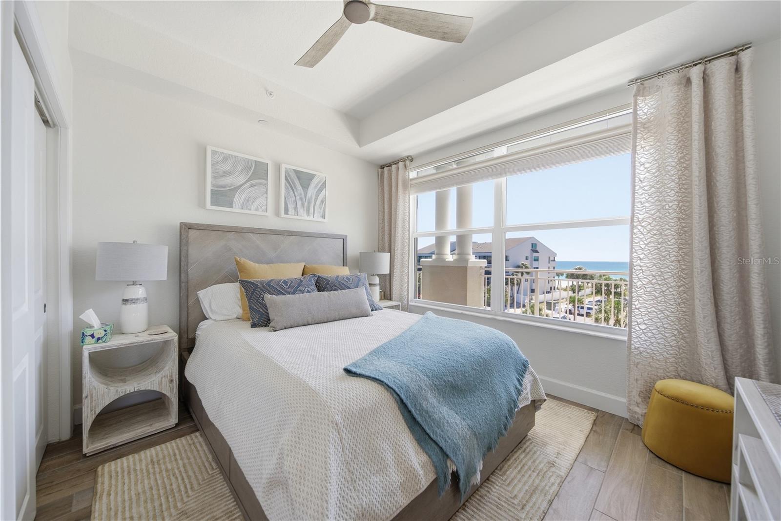 Image 28 of 39 For 20001 Gulf Boulevard 405