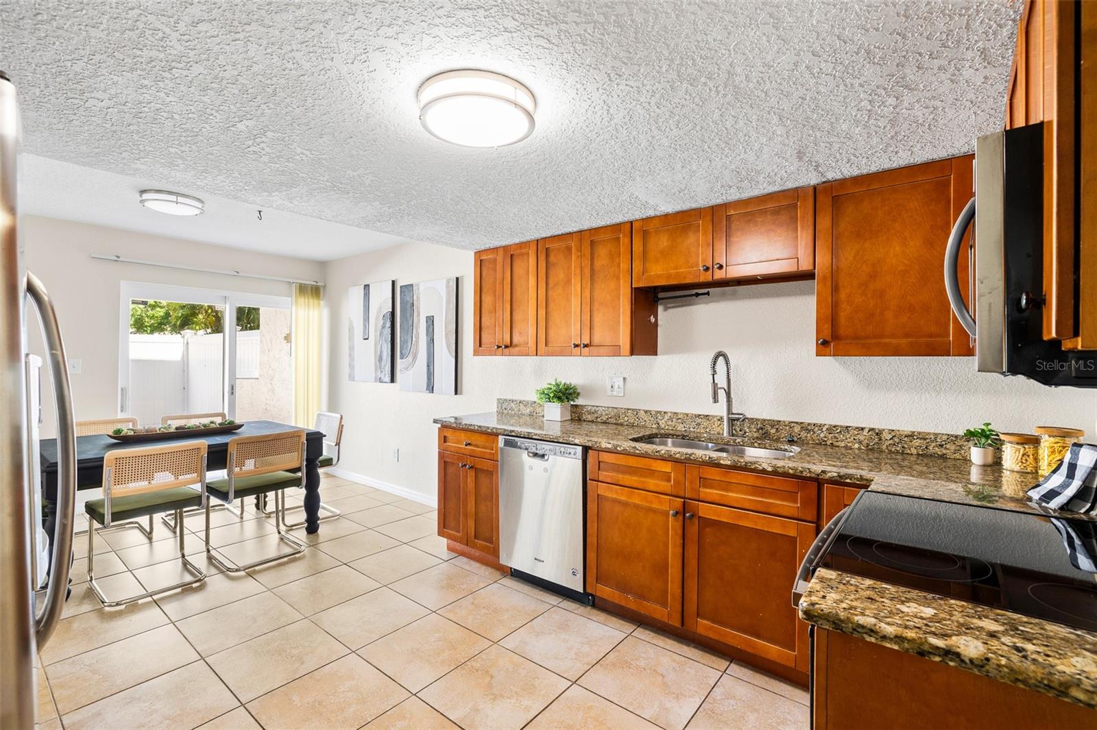 Image 10 of 25 For 7256 Moffatt Lane N