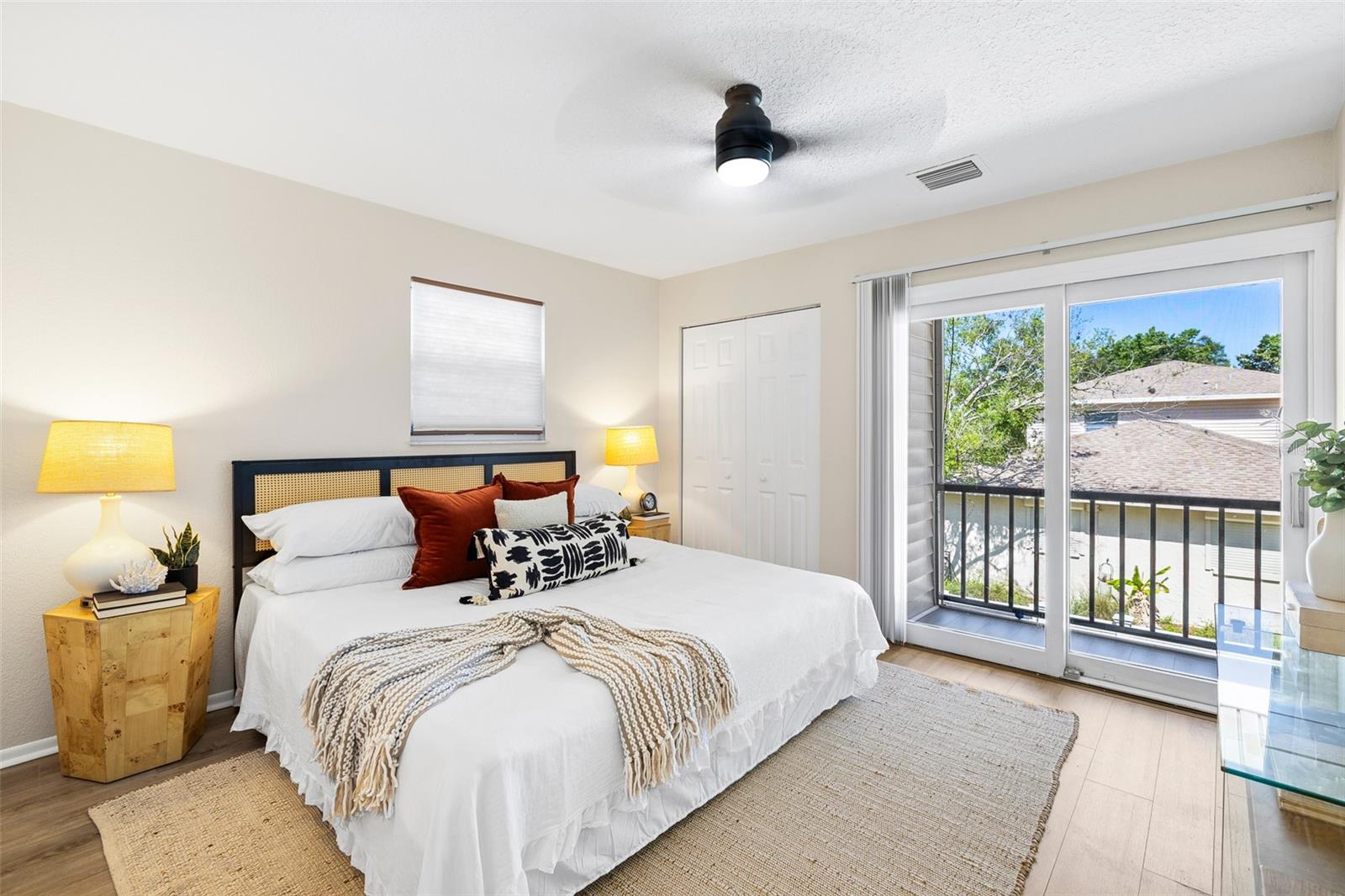 Image 16 of 25 For 7256 Moffatt Lane N