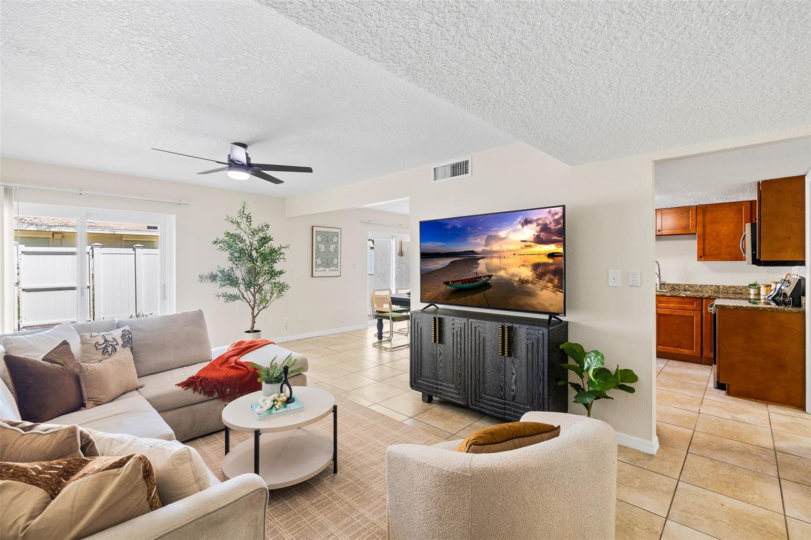 Image 7 of 25 For 7256 Moffatt Lane N