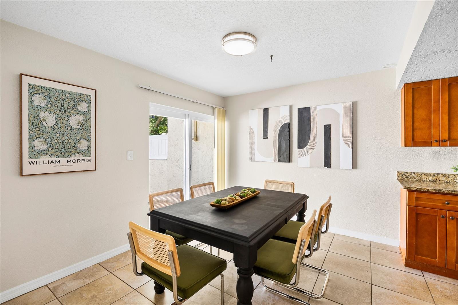 Image 8 of 25 For 7256 Moffatt Lane N