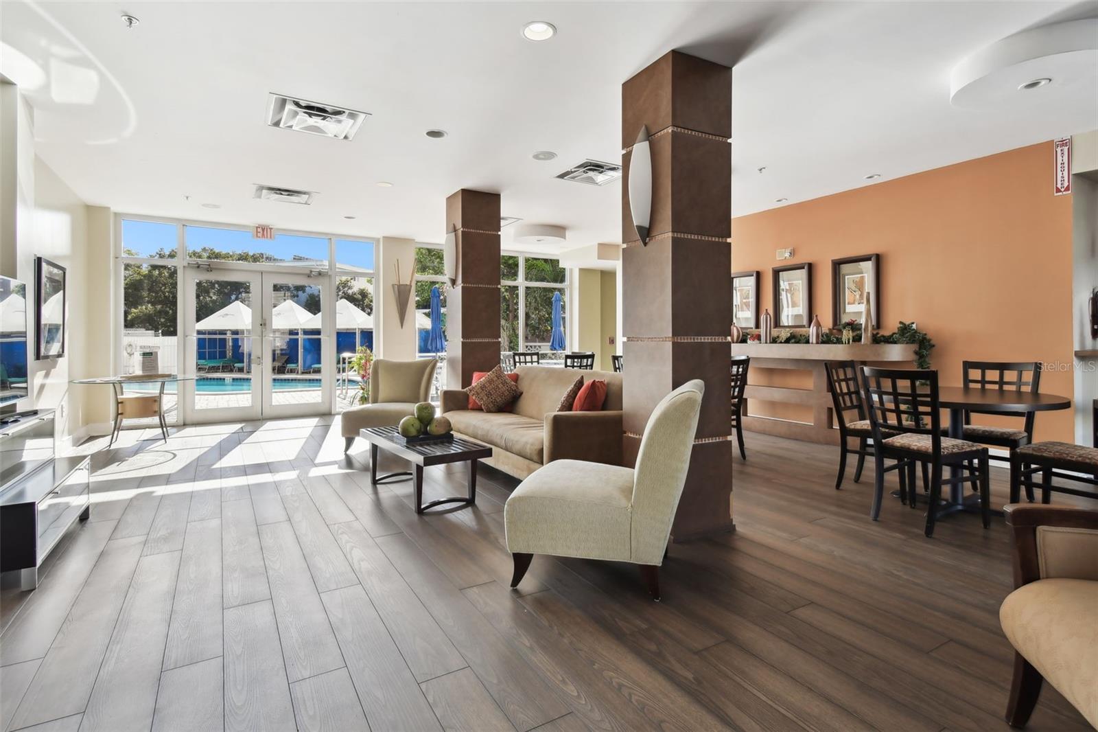 Image 12 of 46 For 470 3rd Street S 517