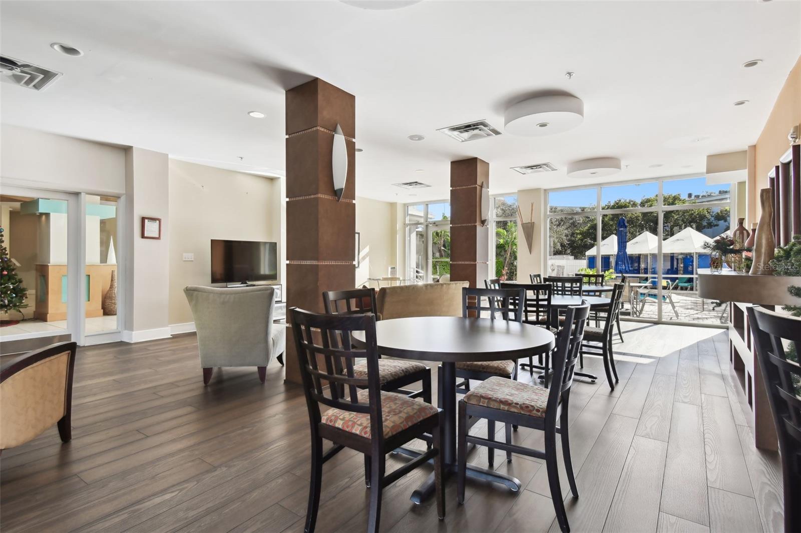 Image 13 of 46 For 470 3rd Street S 517