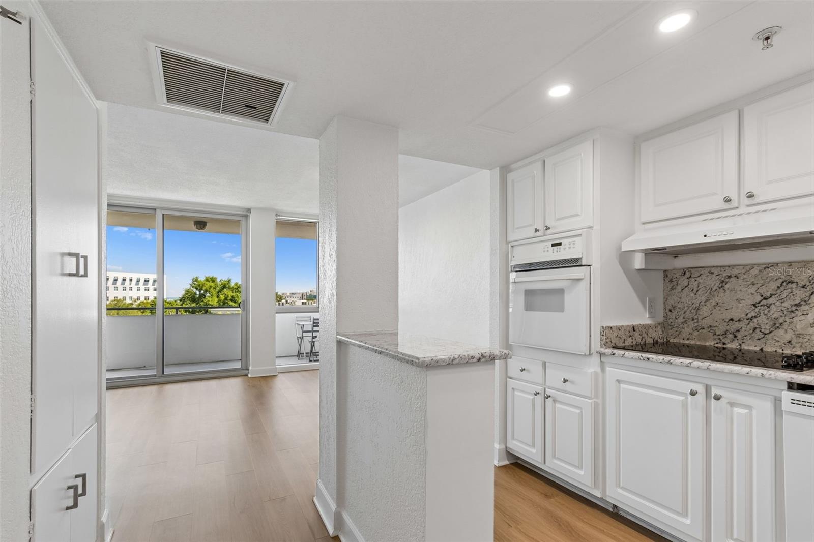 Image 19 of 46 For 470 3rd Street S 517