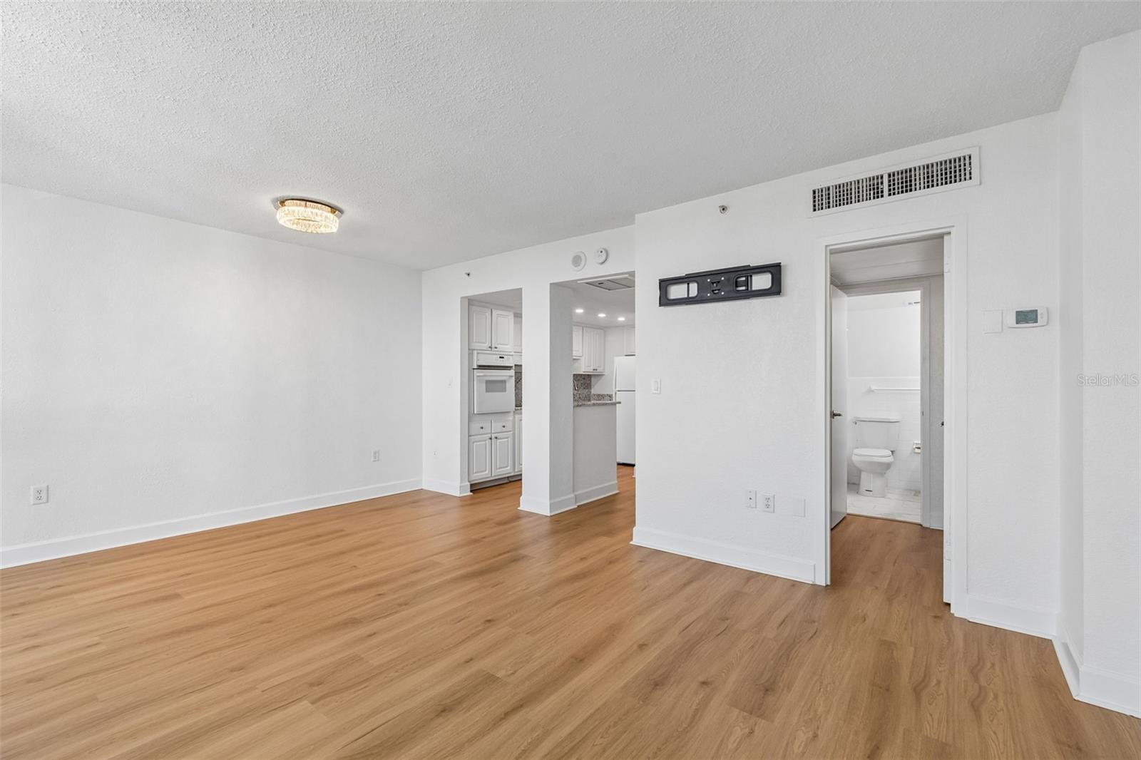 Image 31 of 46 For 470 3rd Street S 517