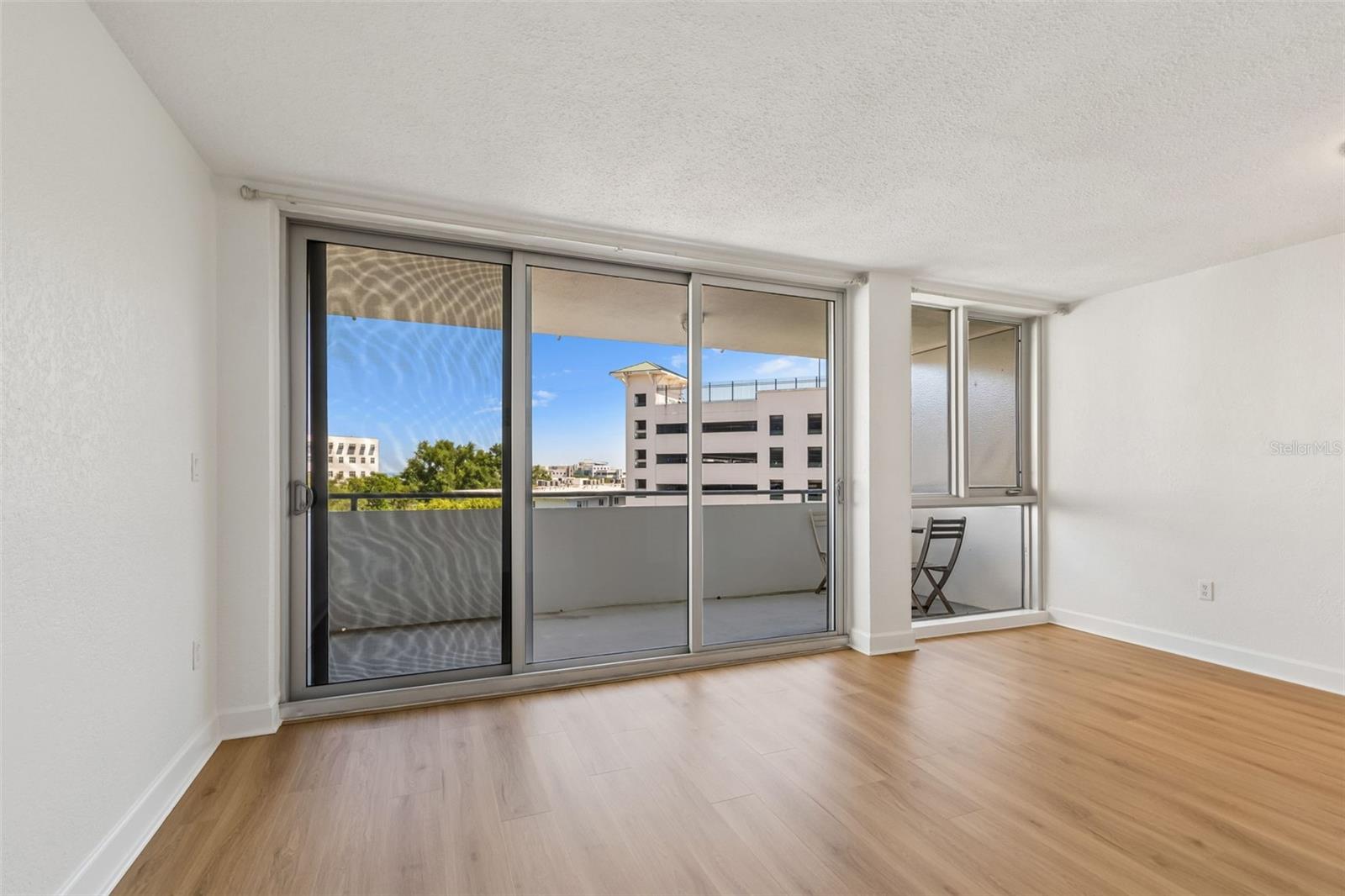 Image 32 of 46 For 470 3rd Street S 517