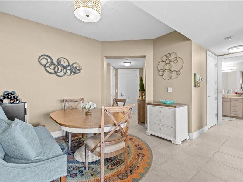 Listing photo id 13 for 331 Cleveland Street 1702