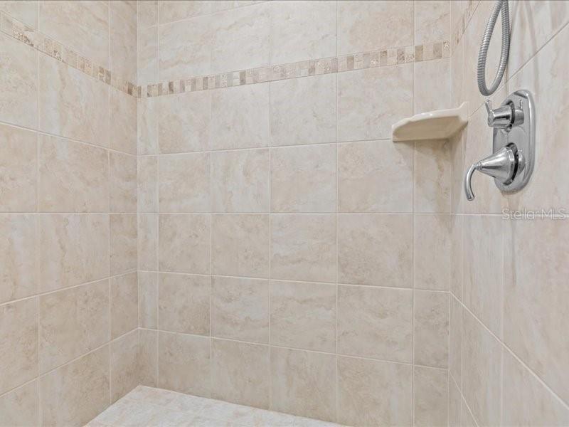 Listing photo id 33 for 331 Cleveland Street 1702