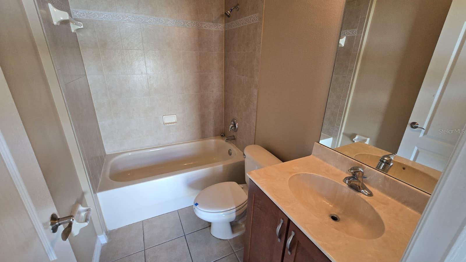 Image 10 of 16 For 20018 Oakflower Avenue