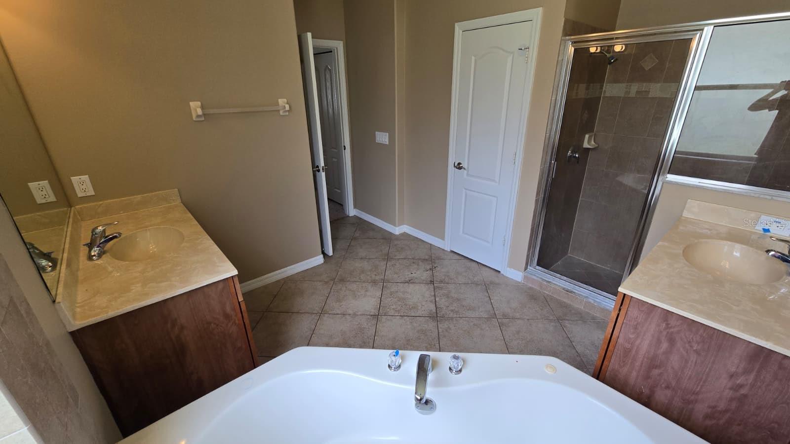 Image 12 of 16 For 20018 Oakflower Avenue