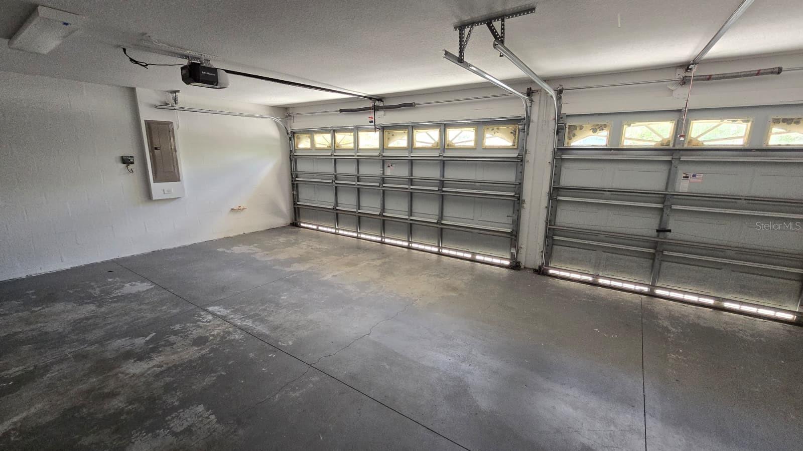 Image 14 of 16 For 20018 Oakflower Avenue