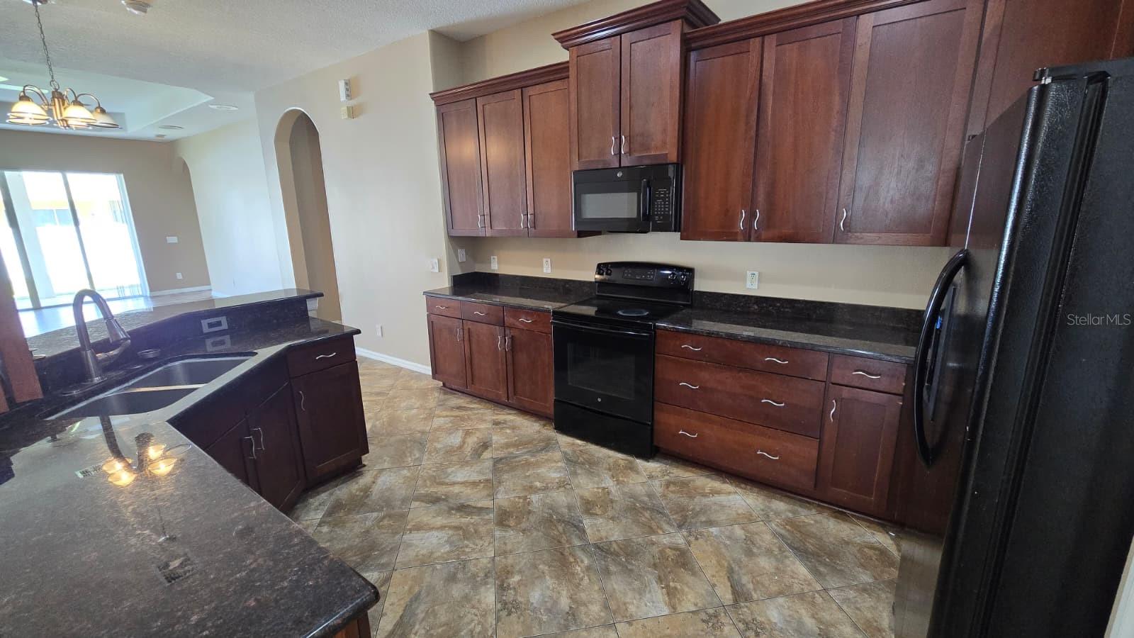 Image 4 of 16 For 20018 Oakflower Avenue