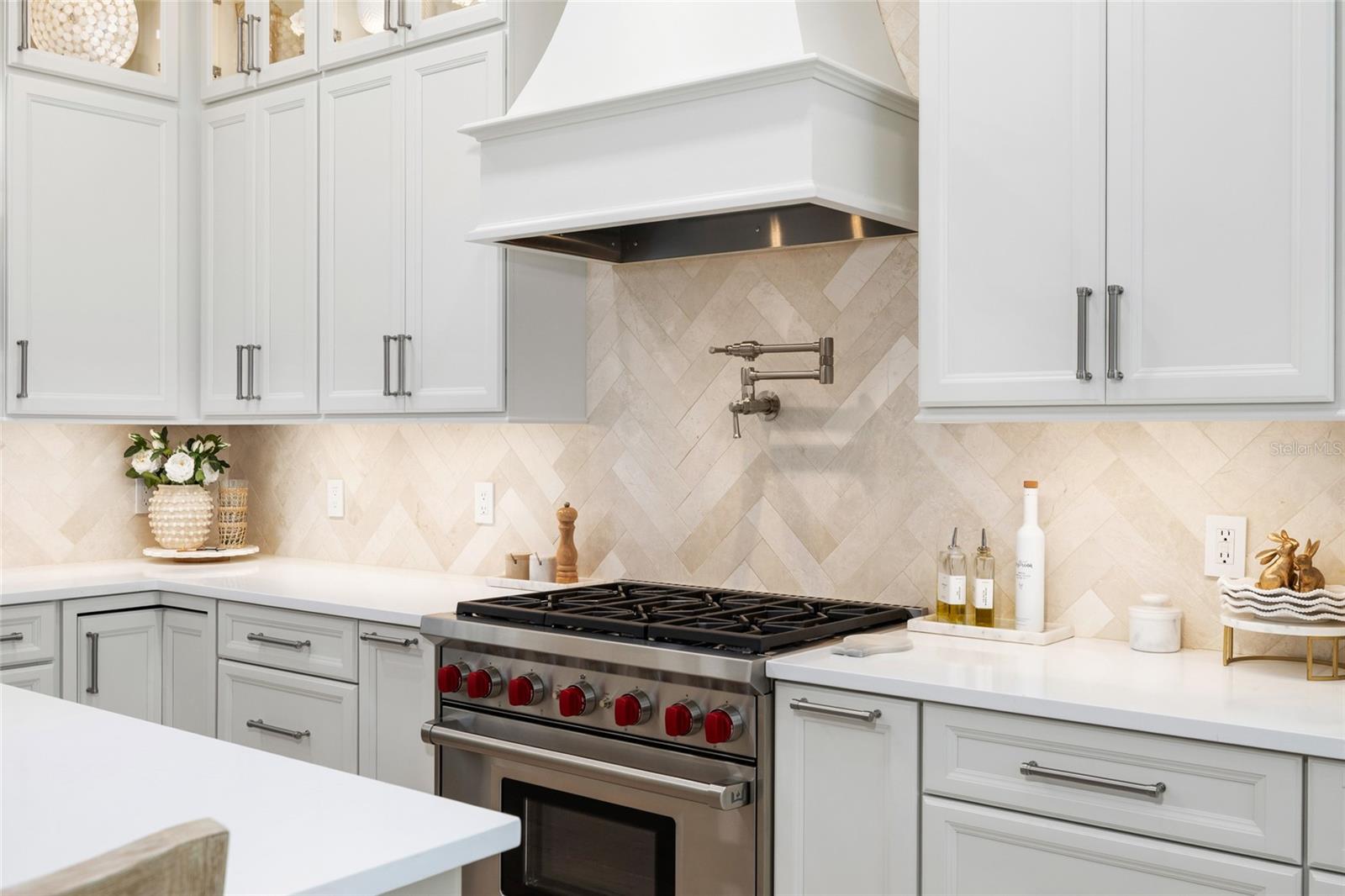 Listing photo id 13 for 9642 Gretna Green Drive