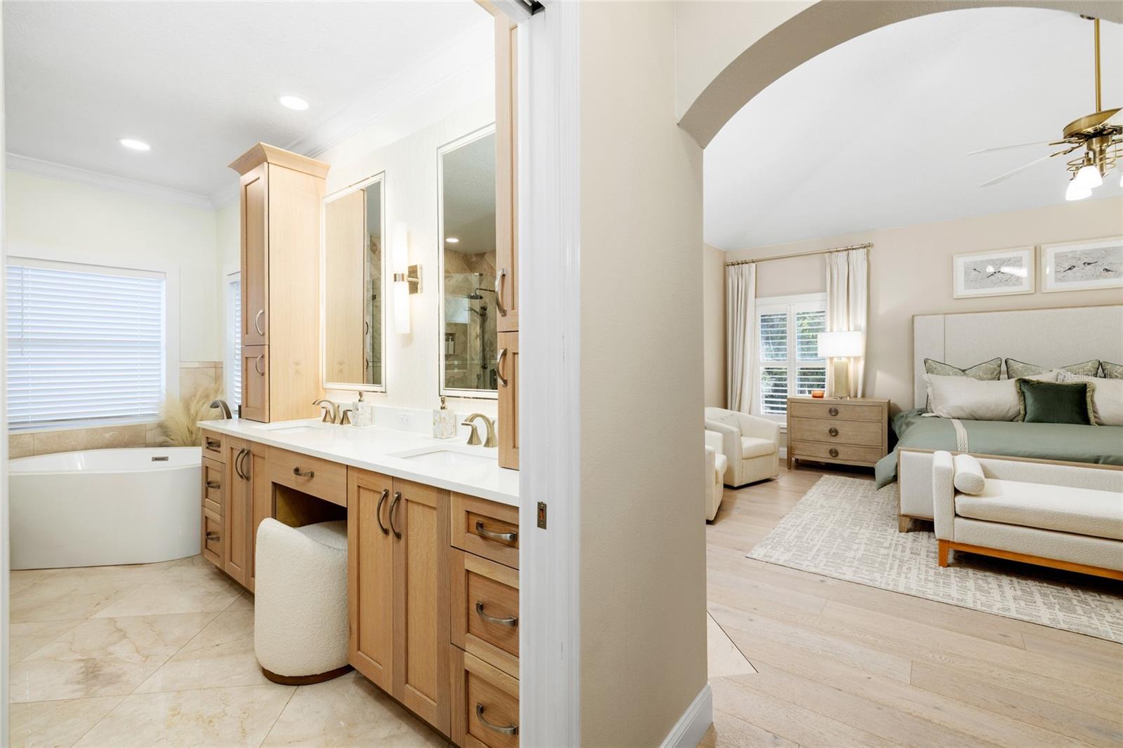 Listing photo id 22 for 9642 Gretna Green Drive