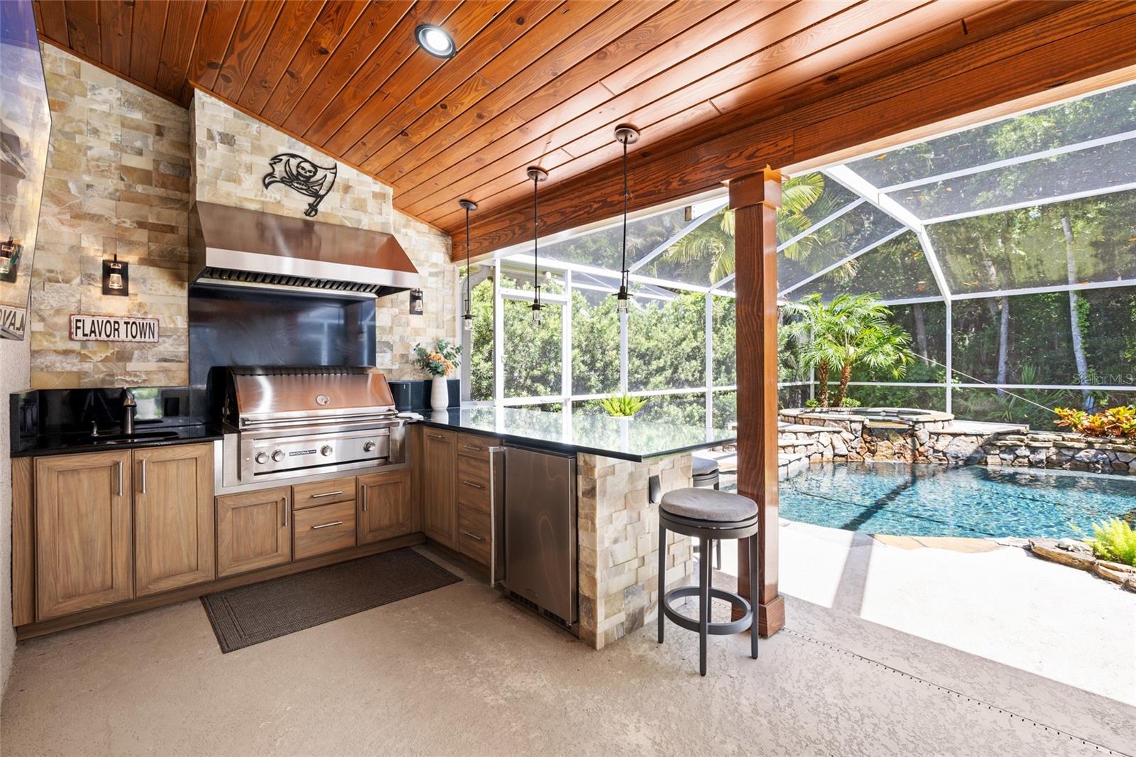 Listing photo id 33 for 9642 Gretna Green Drive