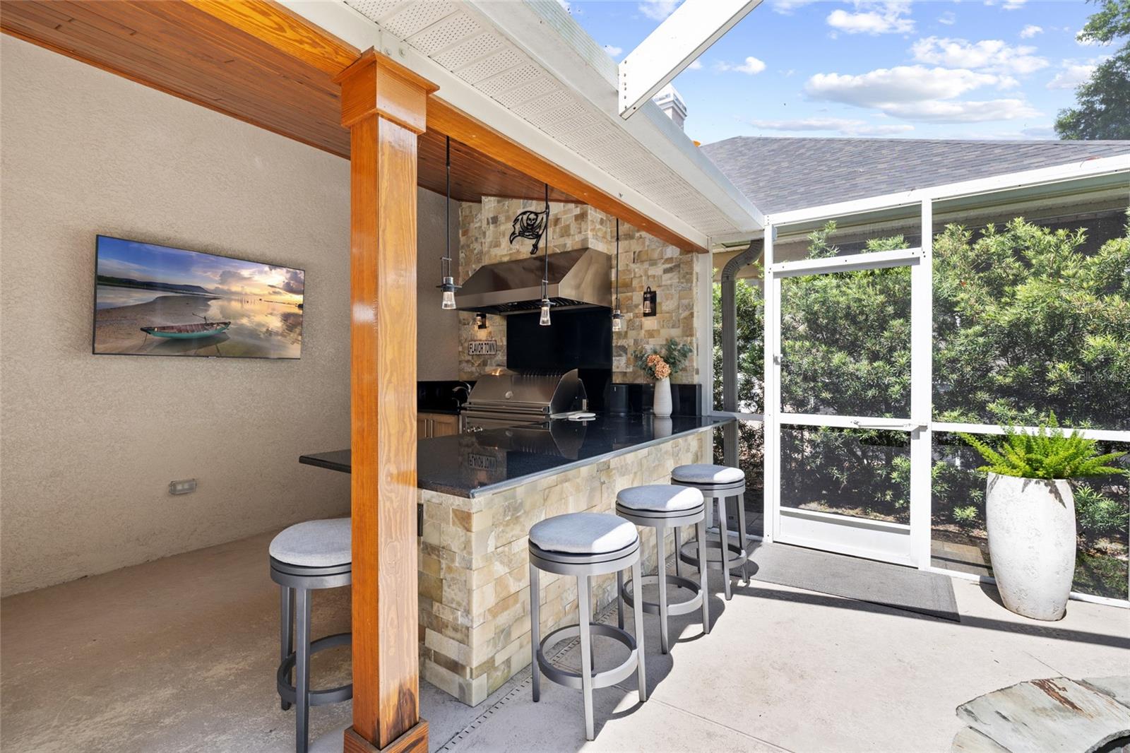 Listing photo id 36 for 9642 Gretna Green Drive