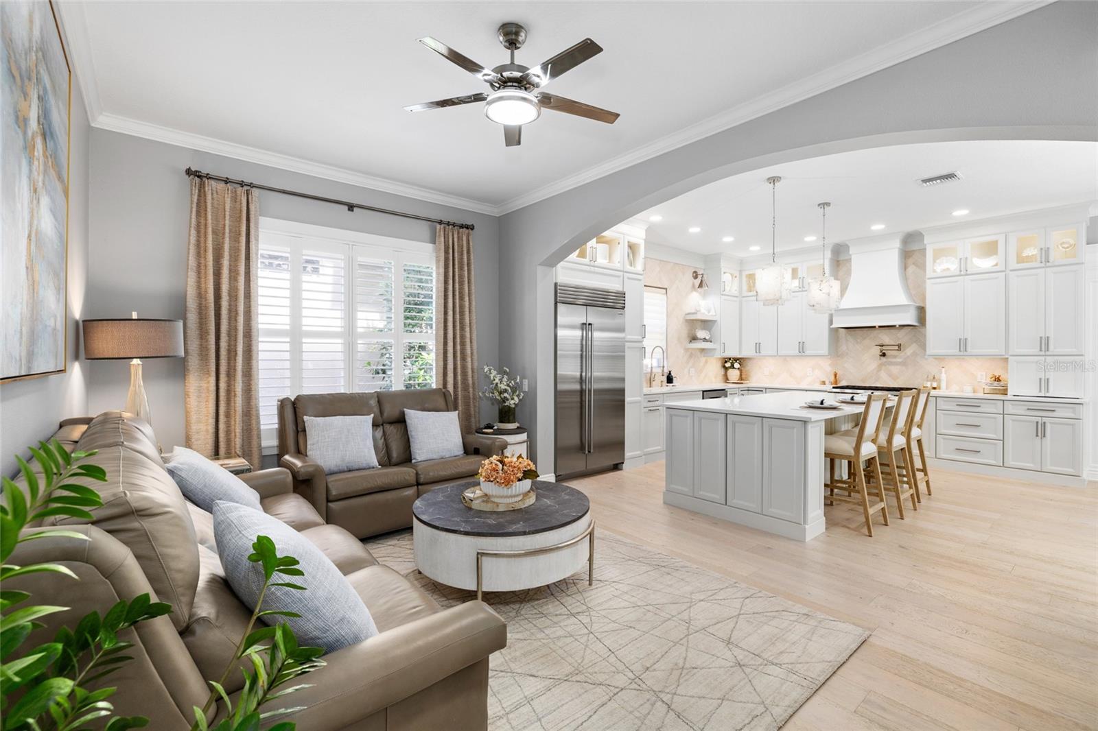 Listing photo id 7 for 9642 Gretna Green Drive