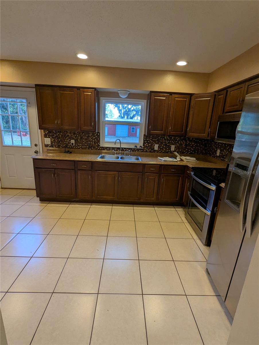 Image 14 of 38 For 37544 Tucker Road