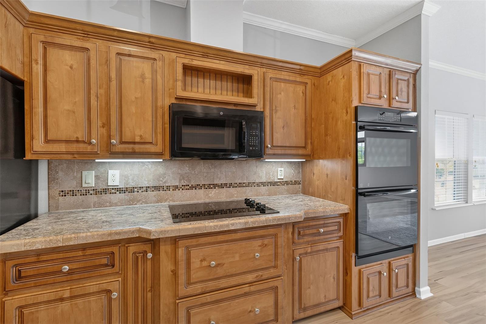 Image 10 of 39 For 530 San Clemente Circle