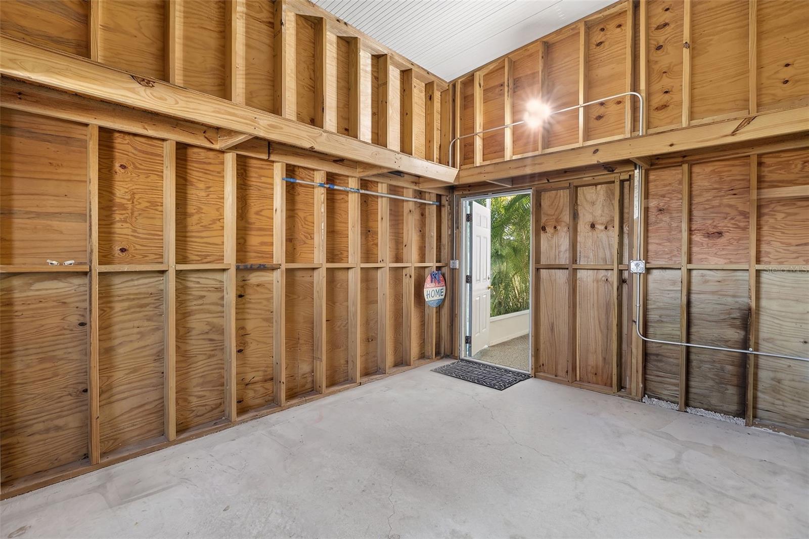 Image 30 of 39 For 530 San Clemente Circle