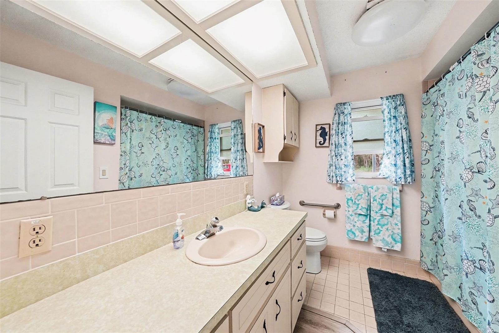 Image 12 of 22 For 8251 Earlshire Lane