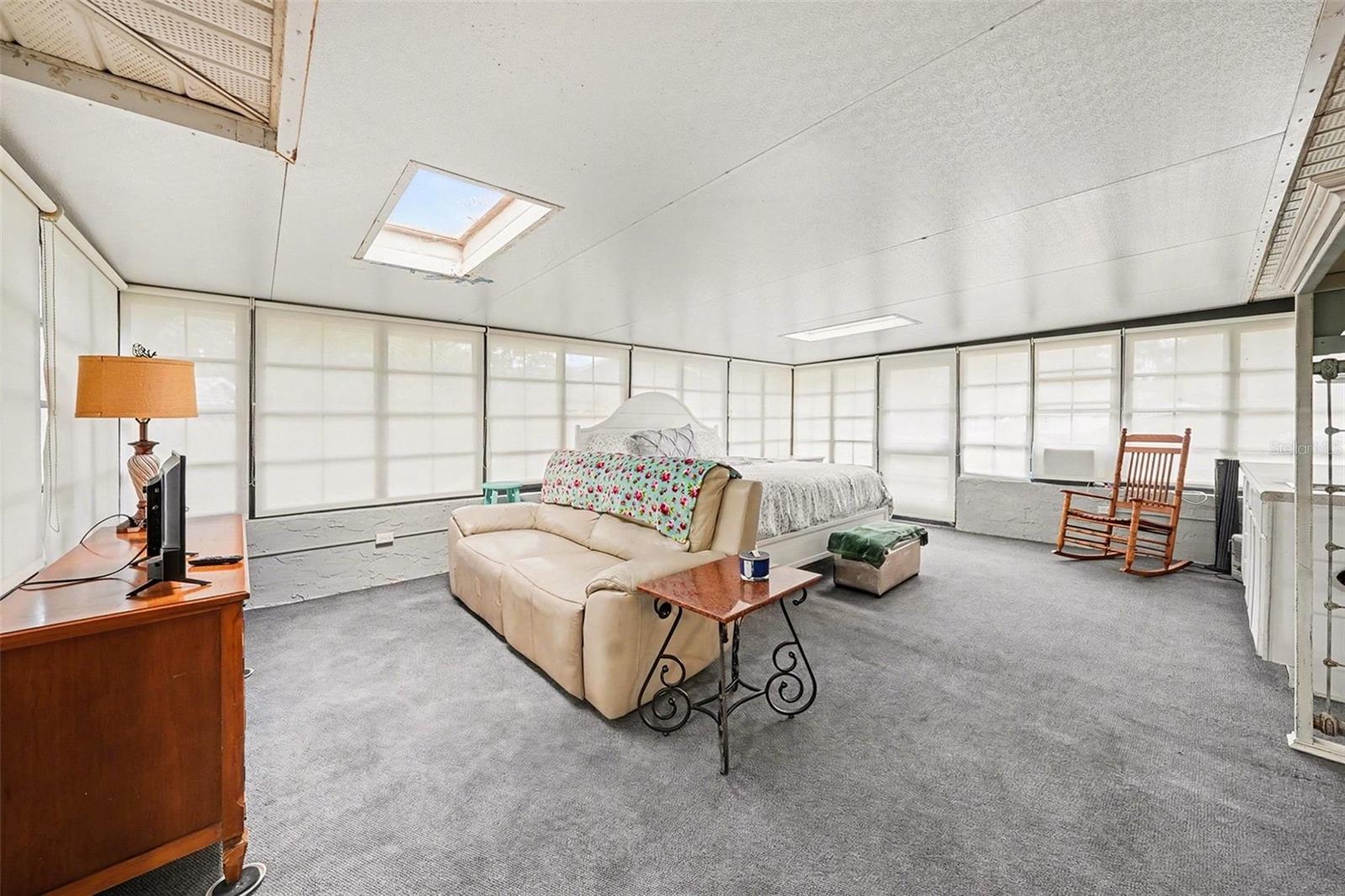 Image 16 of 22 For 8251 Earlshire Lane