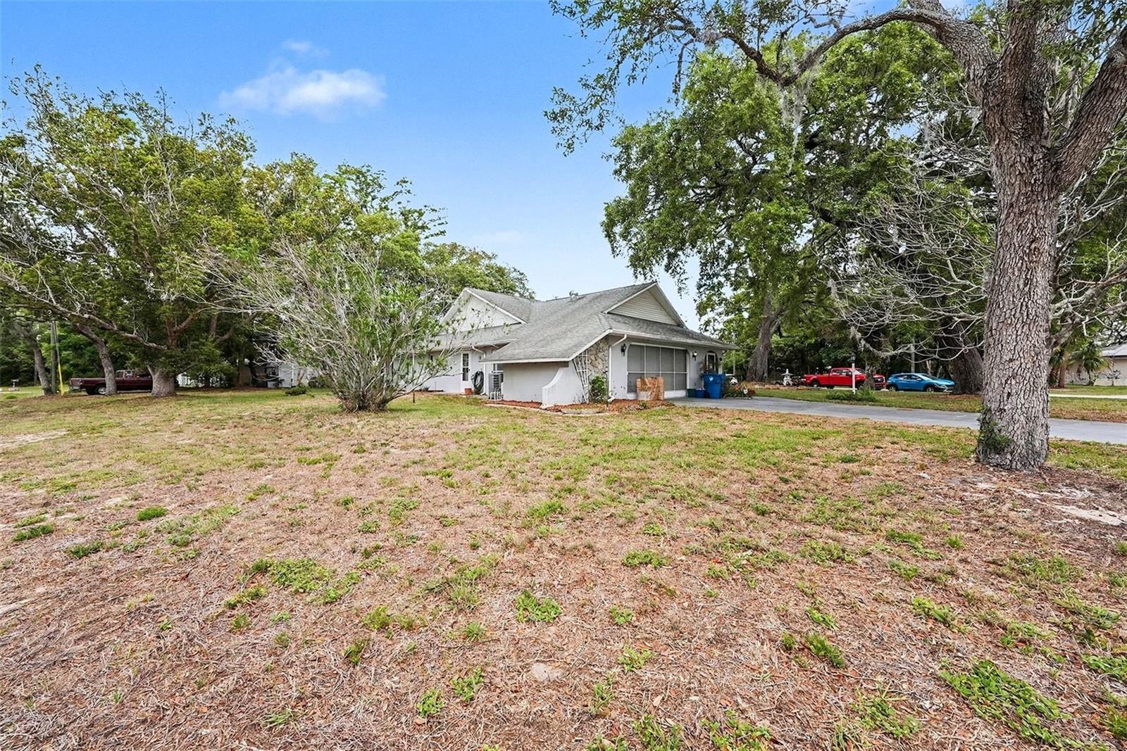 Image 21 of 22 For 8251 Earlshire Lane