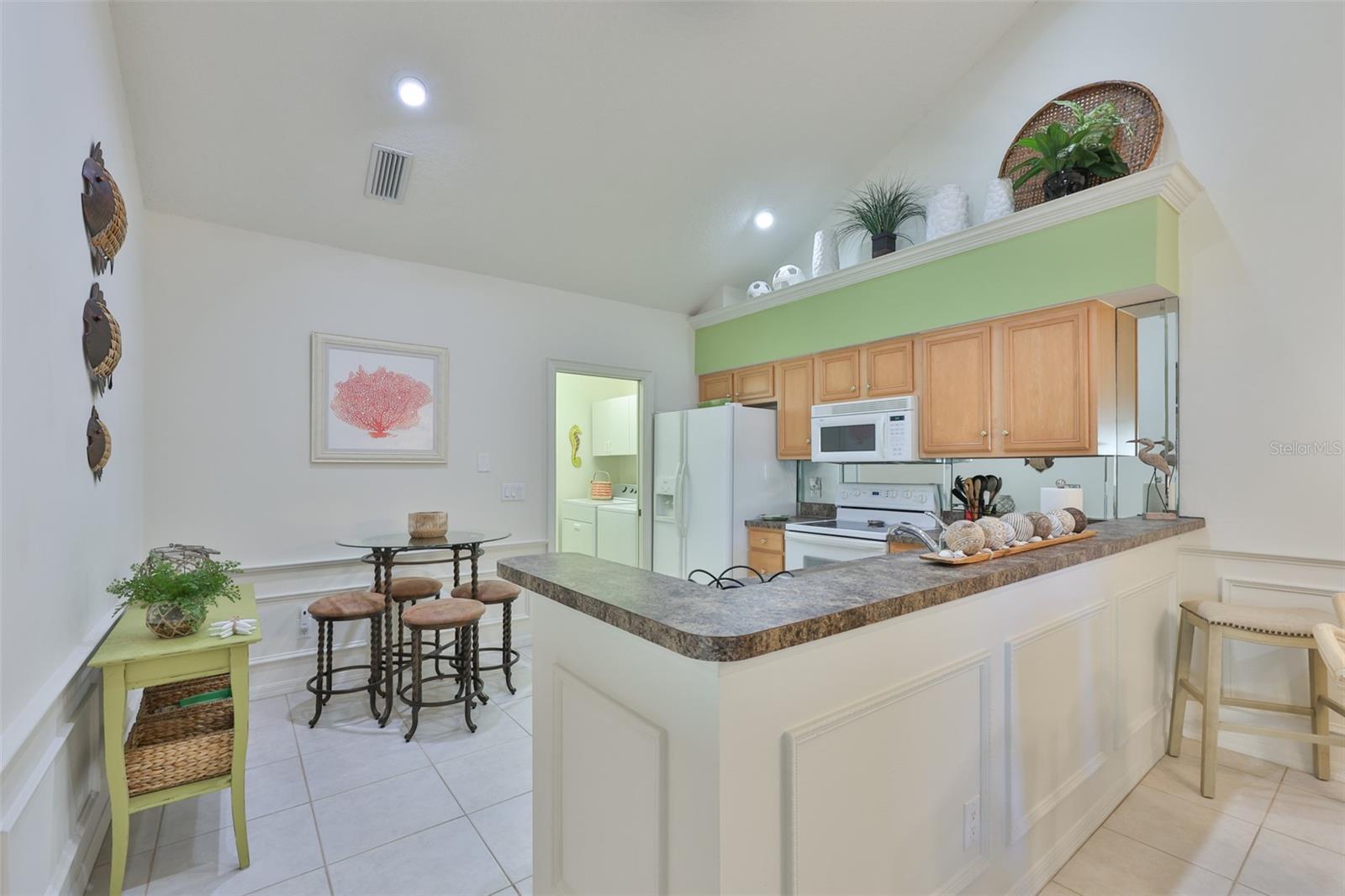 Image 10 of 29 For 1115 Golfview Woods Drive